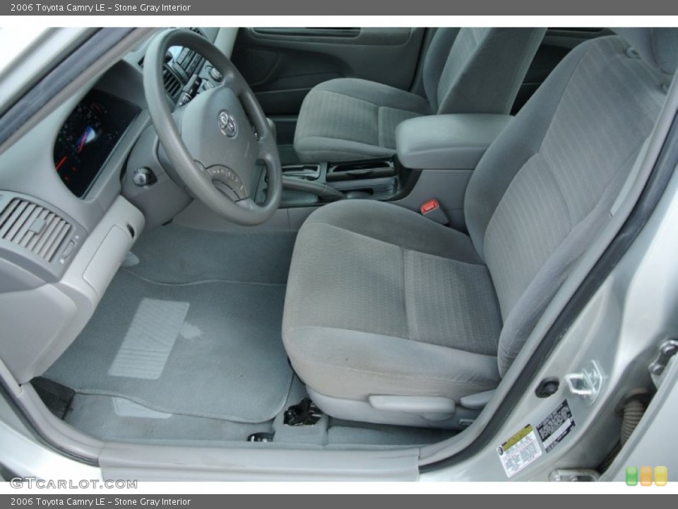 Stone Gray Interior Photo for the 2006 Toyota Camry LE #78244350