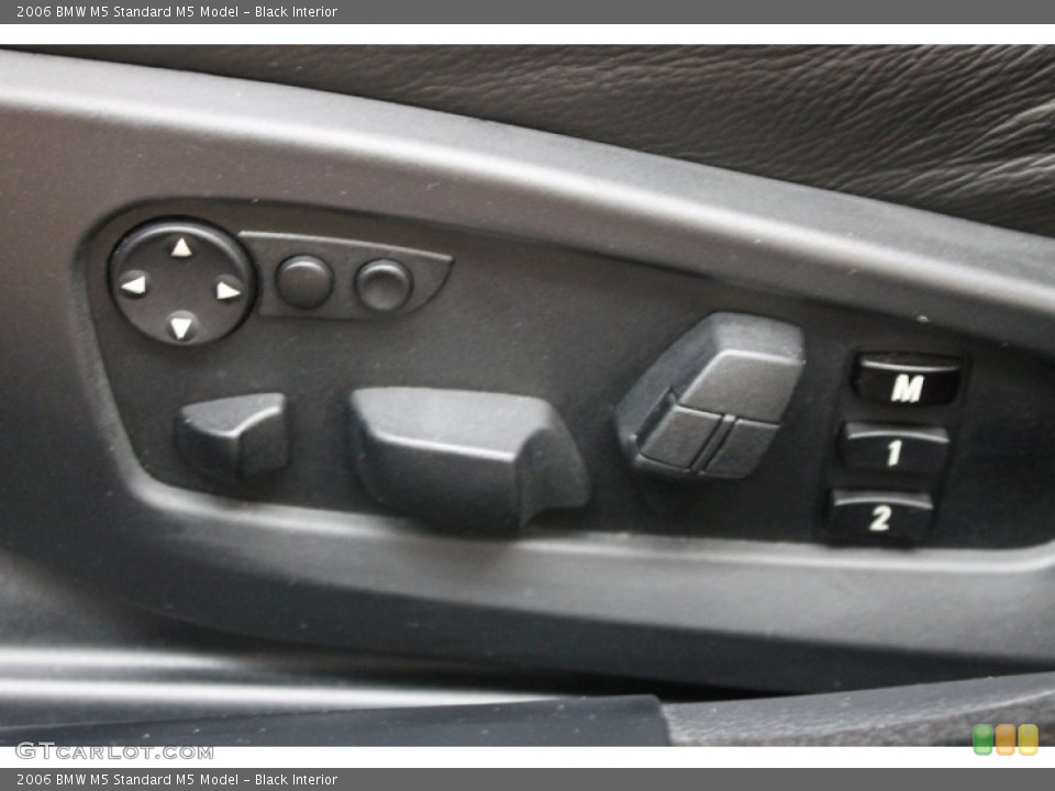 Black Interior Controls for the 2006 BMW M5  #78244873