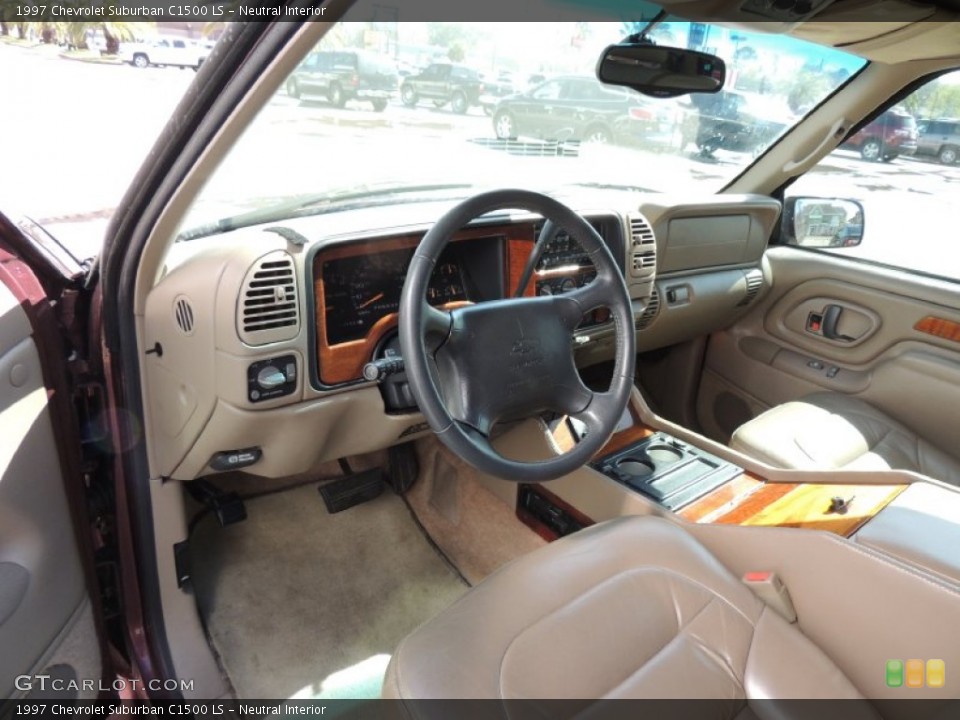 Neutral Interior Photo for the 1997 Chevrolet Suburban C1500 LS #78253012