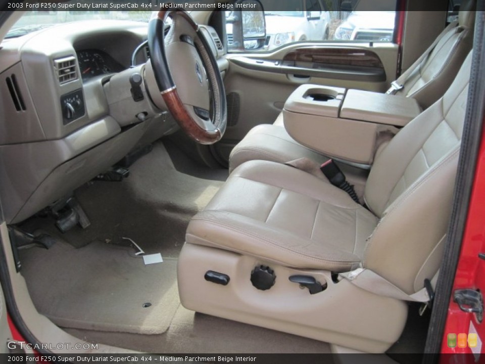 Medium Parchment Beige Interior Photo for the 2003 Ford F250 Super Duty Lariat SuperCab 4x4 #78253066