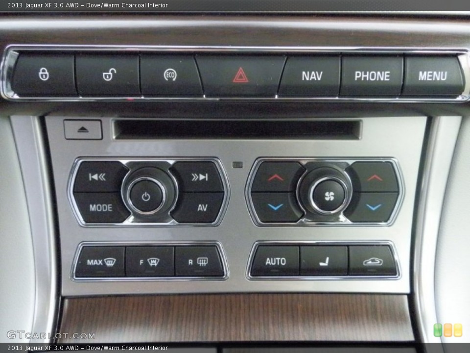 Dove/Warm Charcoal Interior Controls for the 2013 Jaguar XF 3.0 AWD #78254676
