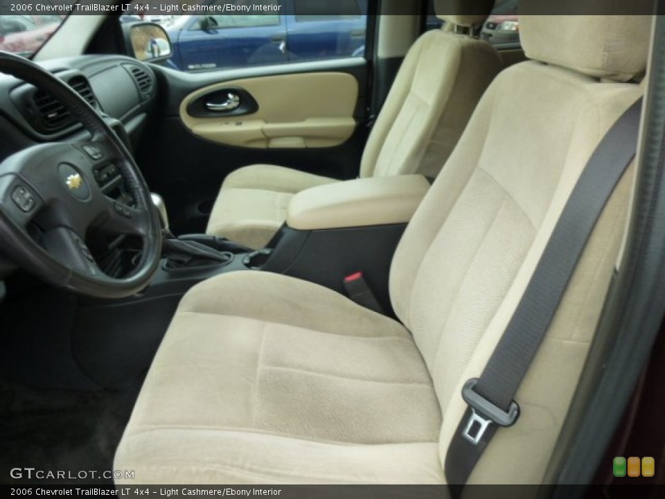 Light Cashmere/Ebony Interior Front Seat for the 2006 Chevrolet TrailBlazer LT 4x4 #78256561