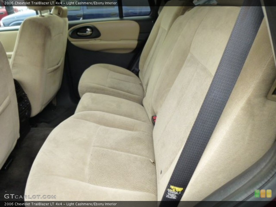 Light Cashmere/Ebony Interior Rear Seat for the 2006 Chevrolet TrailBlazer LT 4x4 #78256573