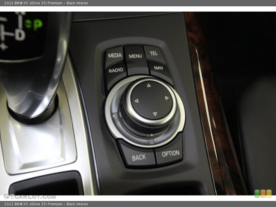 Black Interior Controls for the 2013 BMW X5 xDrive 35i Premium #78276964