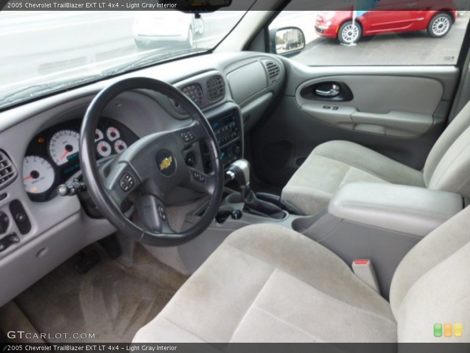 Light Gray Interior Prime Interior for the 2005 Chevrolet TrailBlazer EXT LT 4x4 #78277359