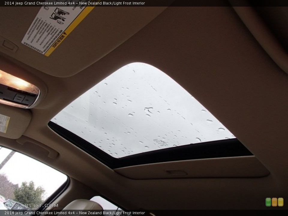 New Zealand Black/Light Frost Interior Sunroof for the 2014 Jeep Grand Cherokee Limited 4x4 #78280481