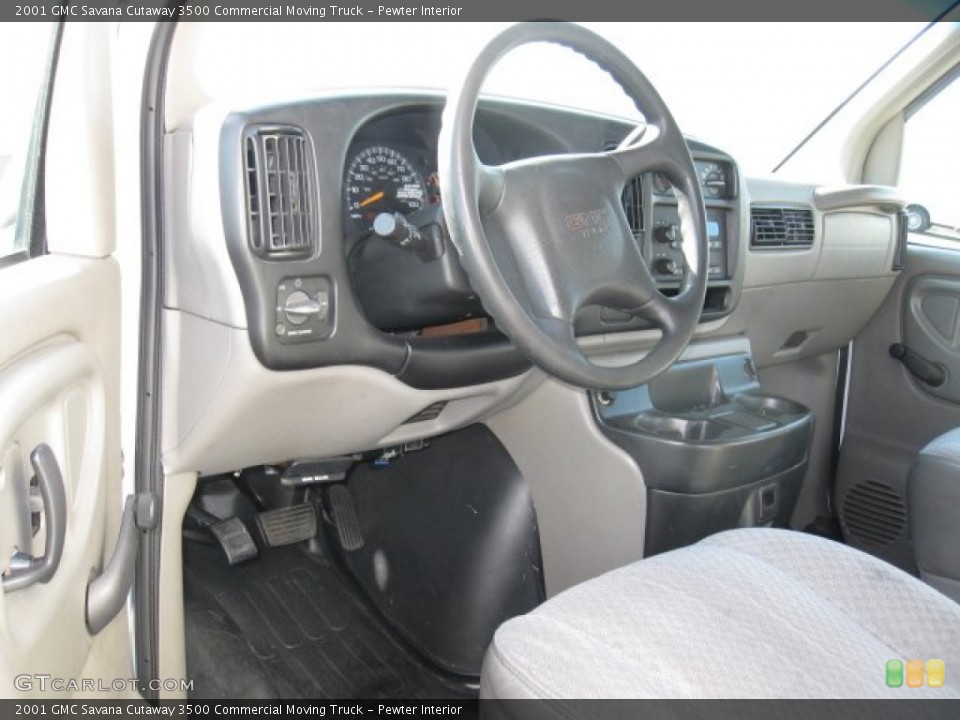 Pewter 2001 GMC Savana Cutaway Interiors