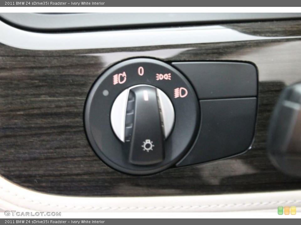 Ivory White Interior Controls for the 2011 BMW Z4 sDrive35i Roadster #78285958