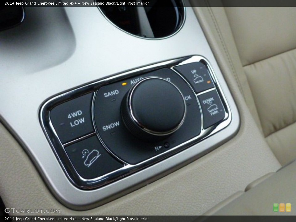 New Zealand Black/Light Frost Interior Controls for the 2014 Jeep Grand Cherokee Limited 4x4 #78287230