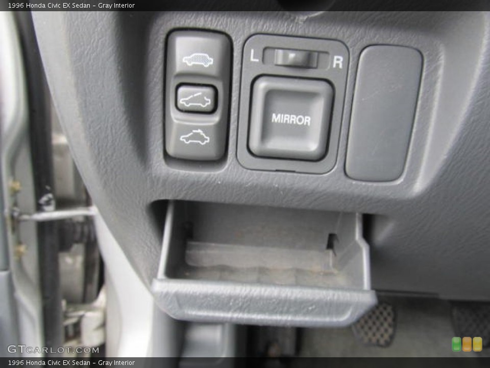 Gray Interior Controls for the 1996 Honda Civic EX Sedan #78290873