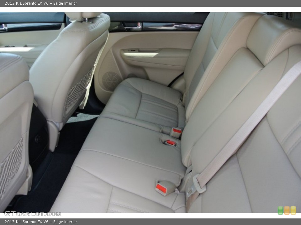 Beige Interior Rear Seat for the 2013 Kia Sorento EX V6 #78296308