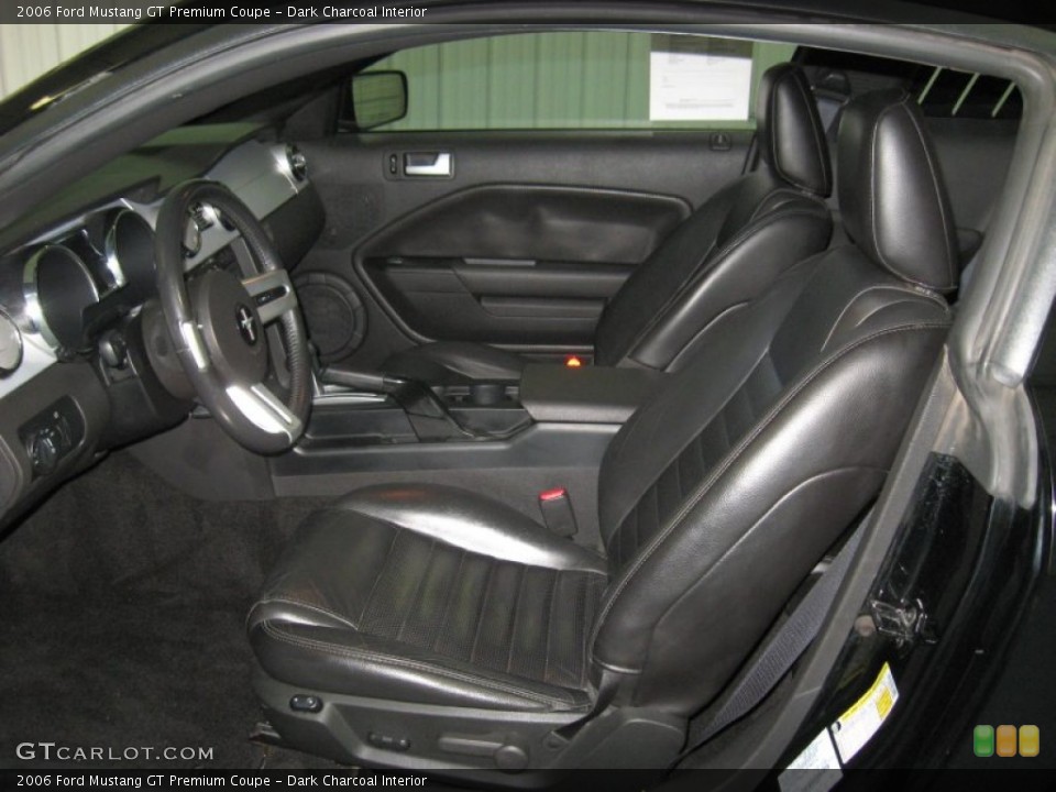 Dark Charcoal Interior Photo for the 2006 Ford Mustang GT Premium Coupe #78296812