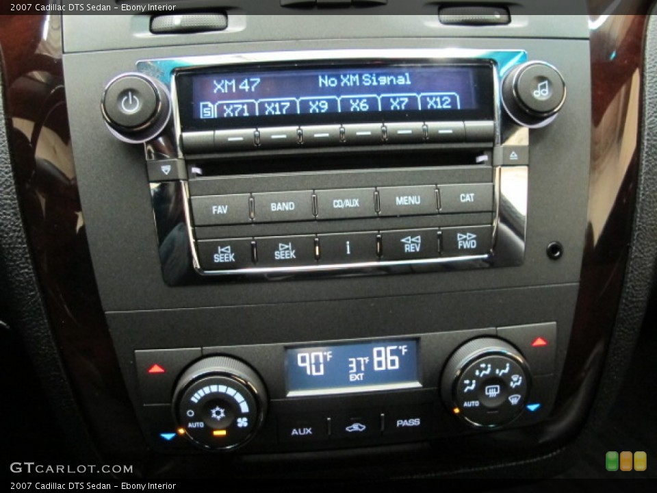 Ebony Interior Controls for the 2007 Cadillac DTS Sedan #78307783