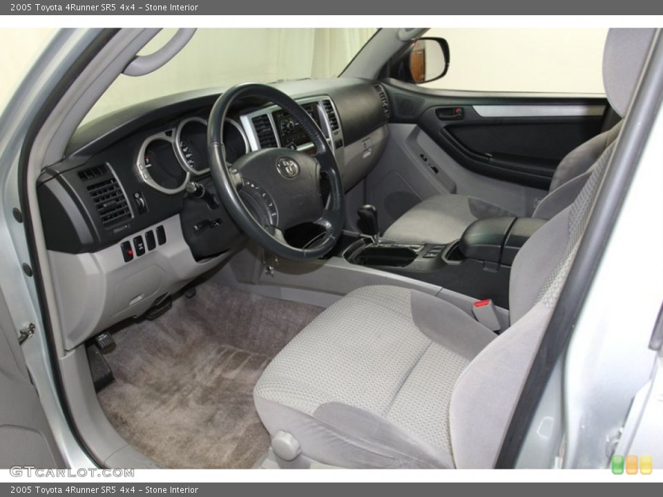 Stone Interior Photo for the 2005 Toyota 4Runner SR5 4x4 #78310975