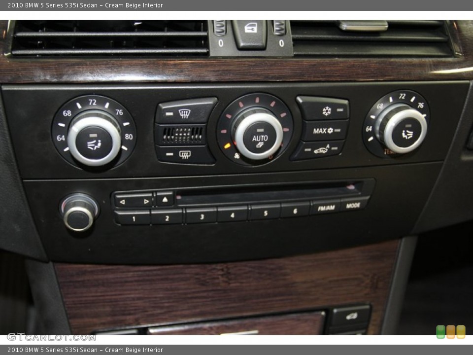 Cream Beige Interior Controls for the 2010 BMW 5 Series 535i Sedan #78317278