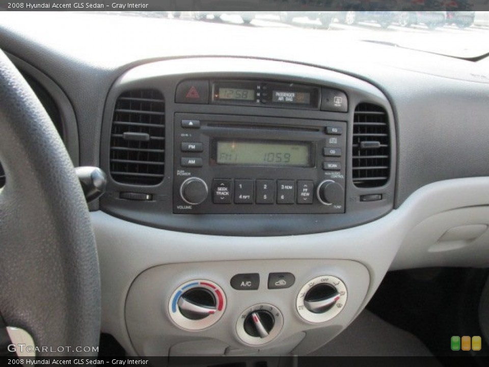 Gray Interior Controls for the 2008 Hyundai Accent GLS Sedan #78323109