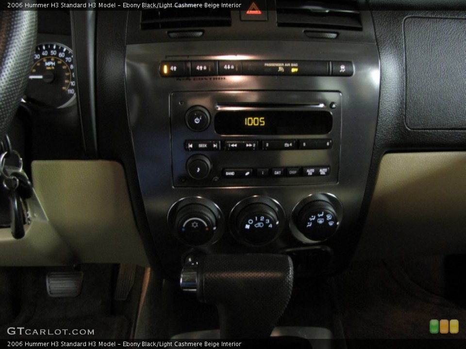 Ebony Black/Light Cashmere Beige Interior Controls for the 2006 Hummer H3  #78325050