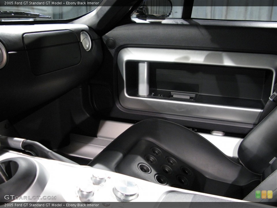 Ebony Black Interior Photo for the 2005 Ford GT  #783270