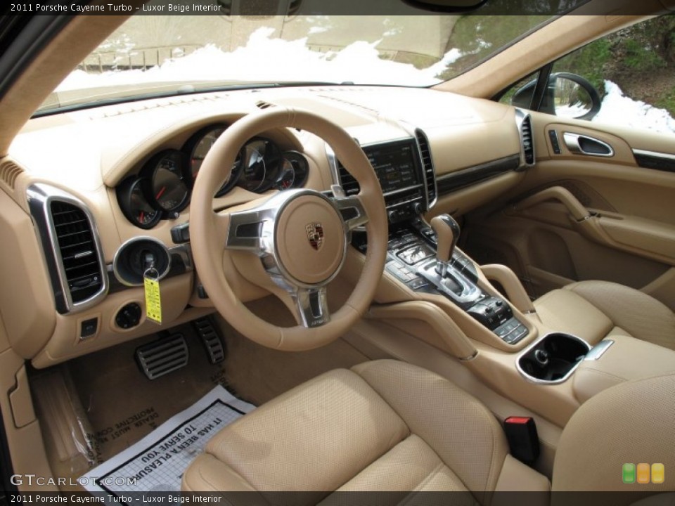 Luxor Beige Interior Photo for the 2011 Porsche Cayenne Turbo #78332559