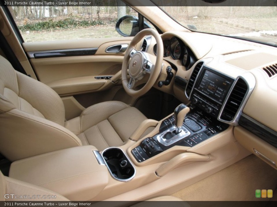Luxor Beige Interior Controls for the 2011 Porsche Cayenne Turbo #78332706