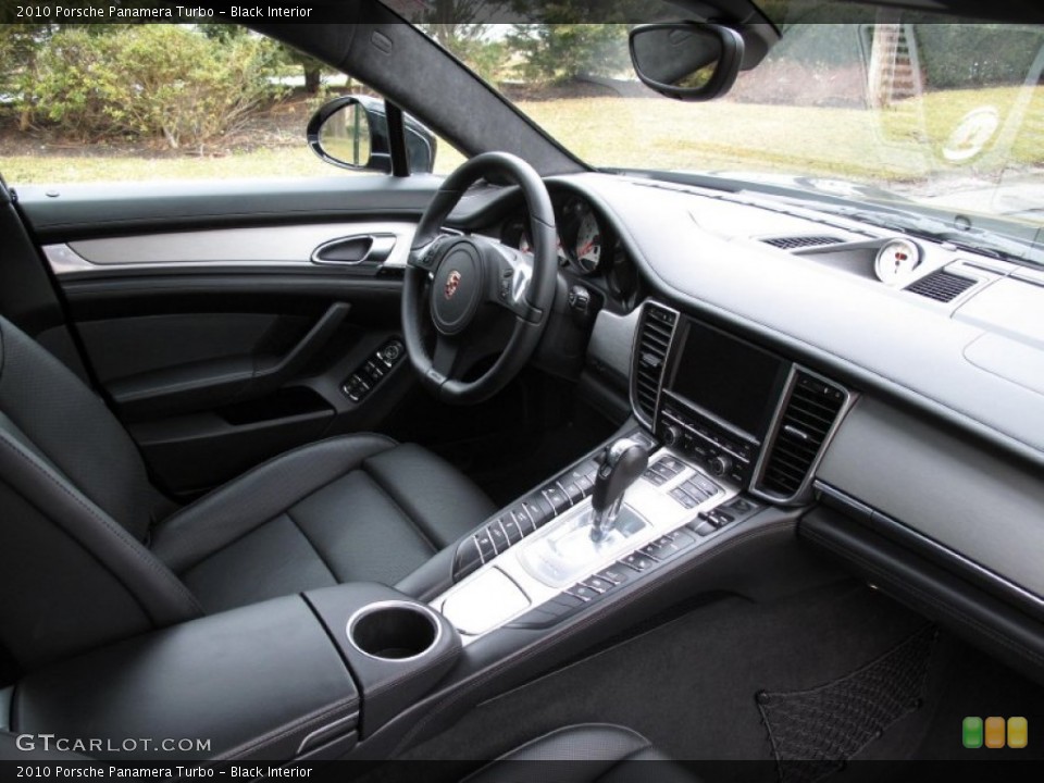 Black Interior Dashboard for the 2010 Porsche Panamera Turbo #78333210