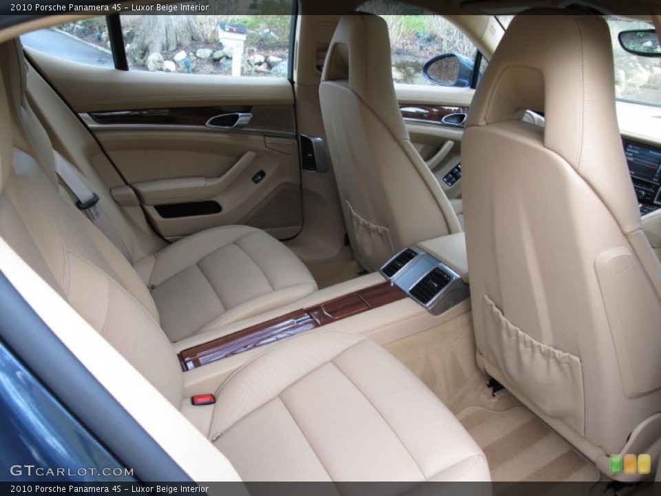 Luxor Beige Interior Rear Seat for the 2010 Porsche Panamera 4S #78334203