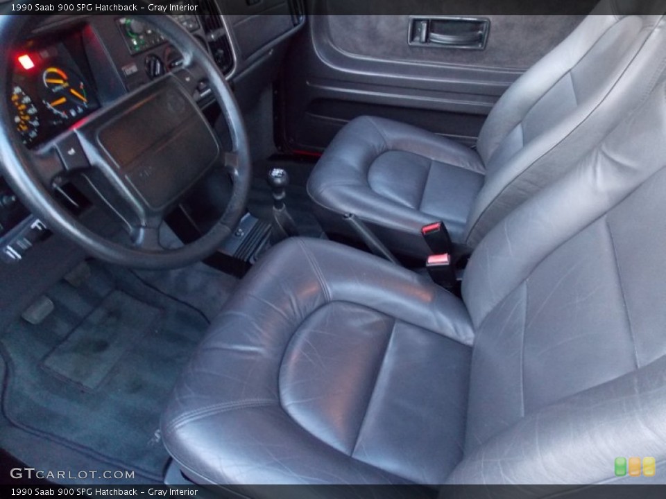 Gray 1990 Saab 900 Interiors