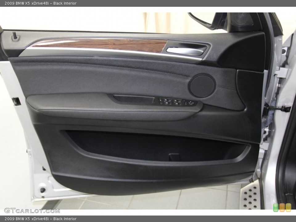 Black Interior Door Panel for the 2009 BMW X5 xDrive48i #78339045