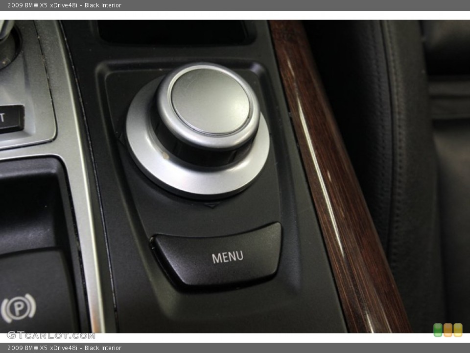 Black Interior Controls for the 2009 BMW X5 xDrive48i #78339196