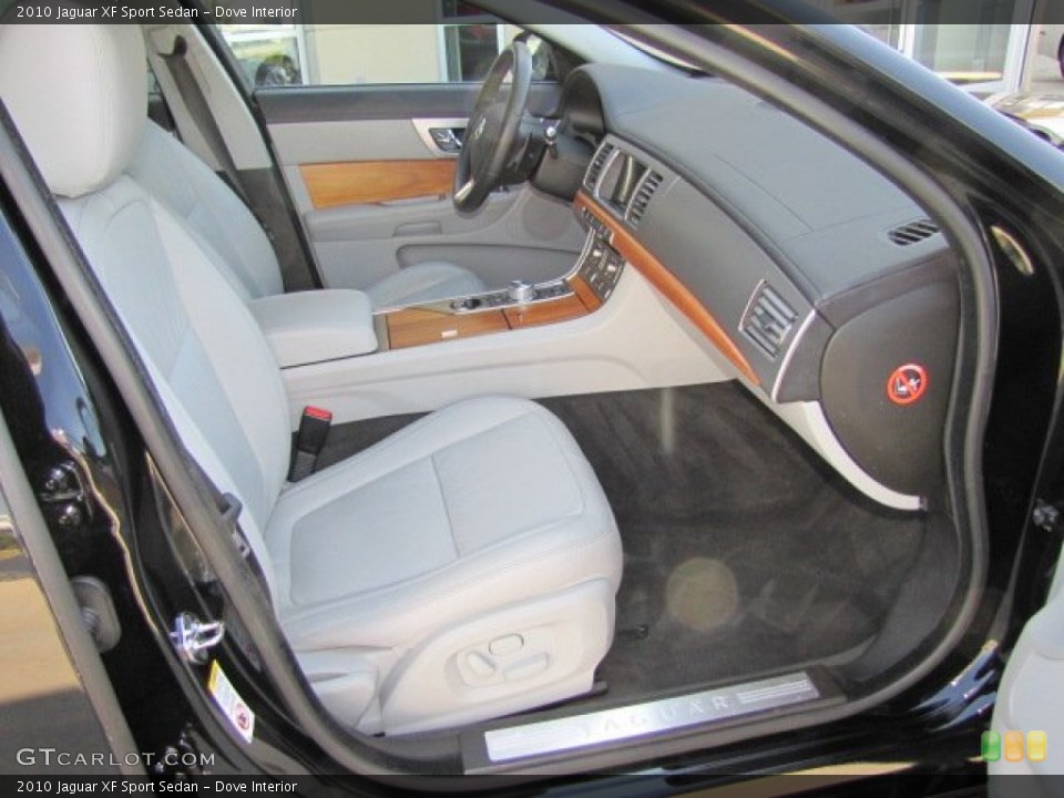 Dove Interior Photo for the 2010 Jaguar XF Sport Sedan #78339284