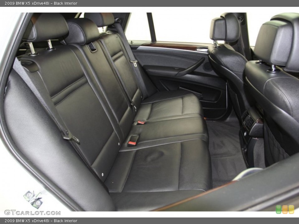 Black Interior Rear Seat for the 2009 BMW X5 xDrive48i #78339528