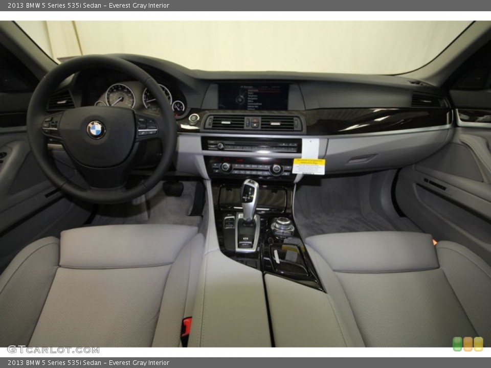 Everest Gray Interior Dashboard for the 2013 BMW 5 Series 535i Sedan #78346101