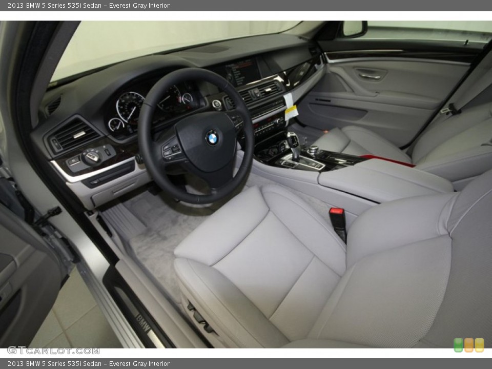 Everest Gray 2013 BMW 5 Series Interiors