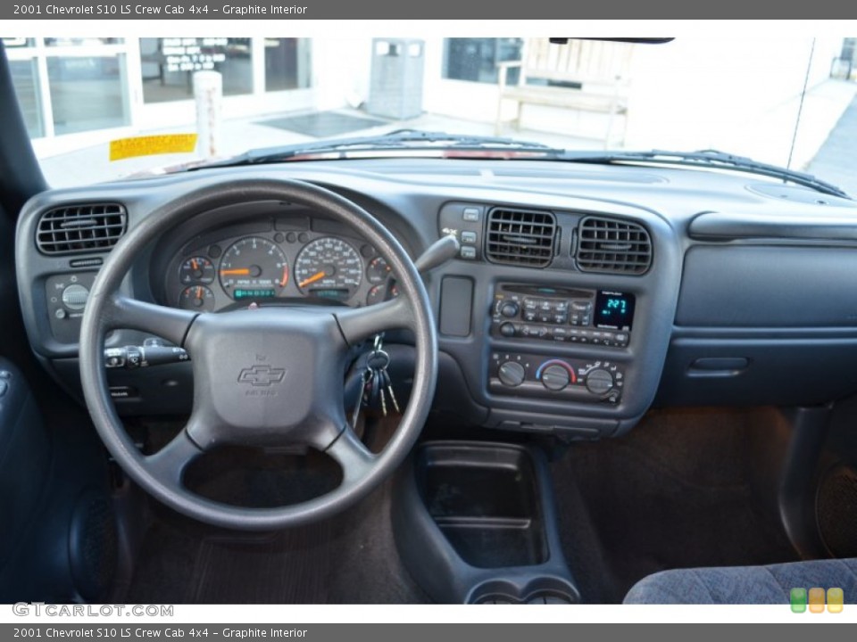 Graphite Interior Dashboard for the 2001 Chevrolet S10 LS Crew Cab 4x4 #78349053