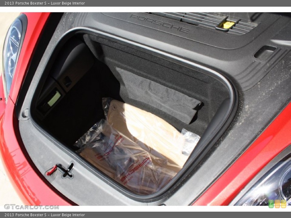 Luxor Beige Interior Trunk for the 2013 Porsche Boxster S #78349597