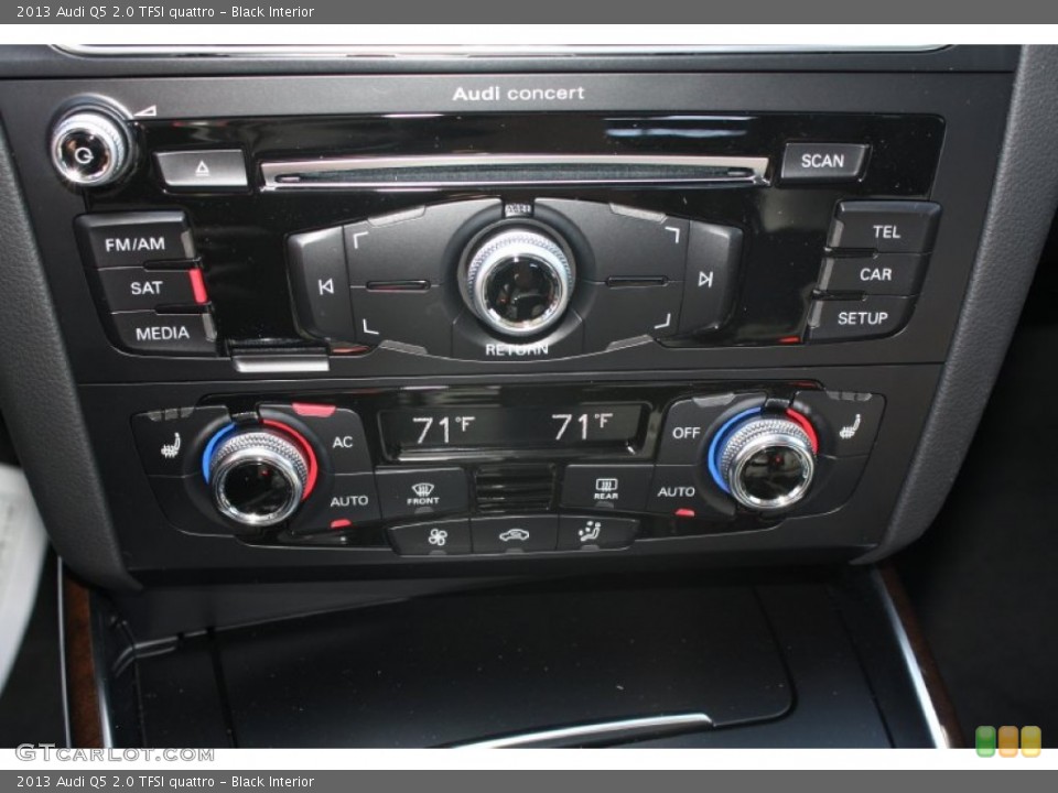Black Interior Controls for the 2013 Audi Q5 2.0 TFSI quattro #78354049
