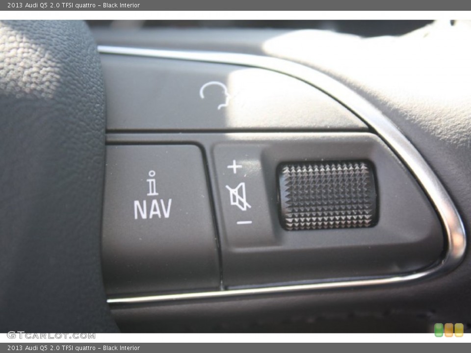 Black Interior Controls for the 2013 Audi Q5 2.0 TFSI quattro #78354154