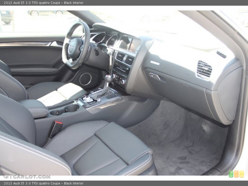 Black Interior Photo for the 2013 Audi S5 3.0 TFSI quattro Coupe #78356087