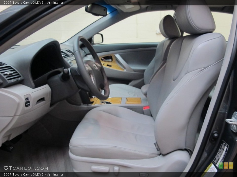 Ash Interior Photo for the 2007 Toyota Camry XLE V6 #78370820