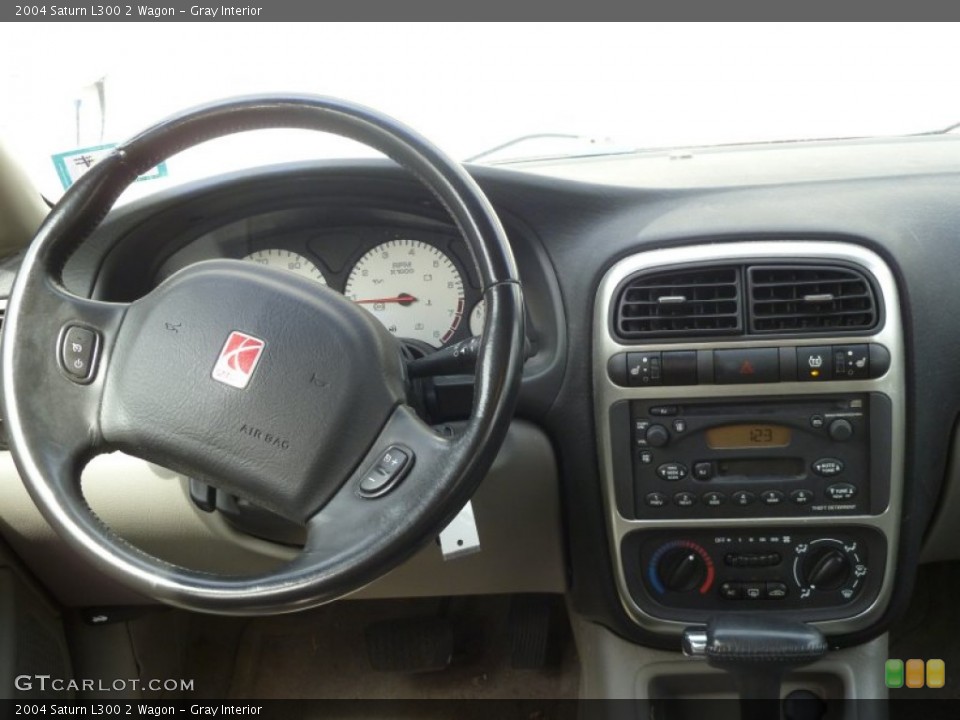 Gray Interior Controls for the 2004 Saturn L300 2 Wagon #78372933