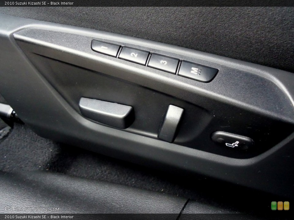 Black Interior Controls for the 2010 Suzuki Kizashi SE #78379808