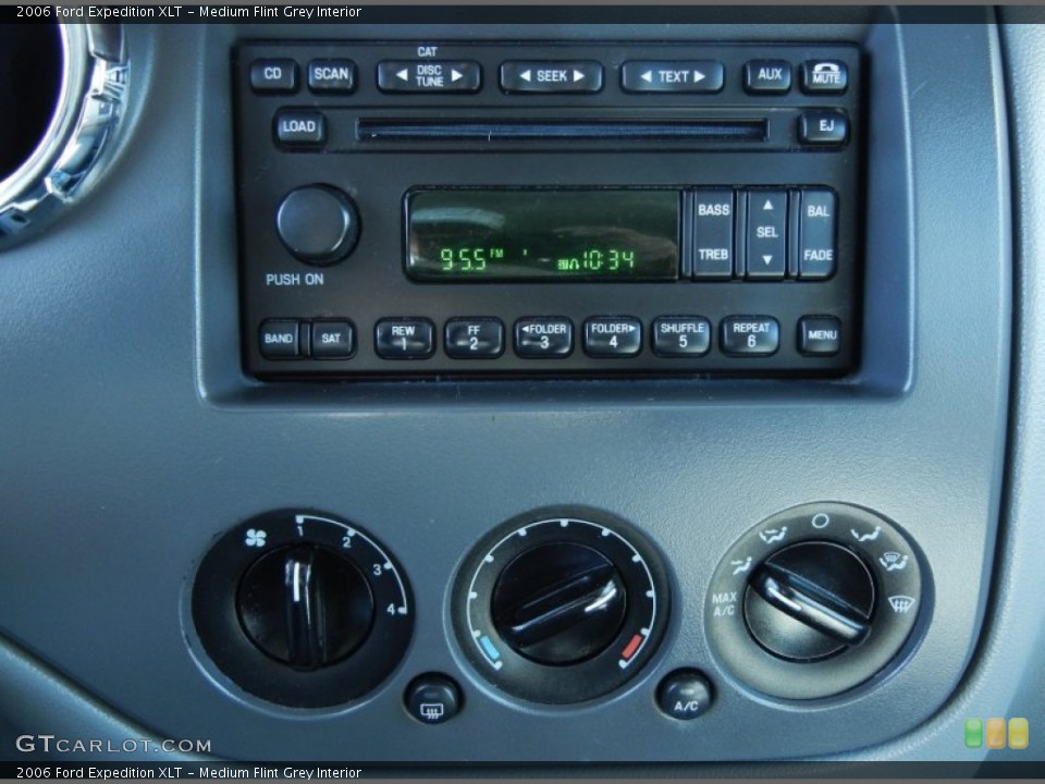 Medium Flint Grey Interior Controls for the 2006 Ford Expedition XLT #78382569