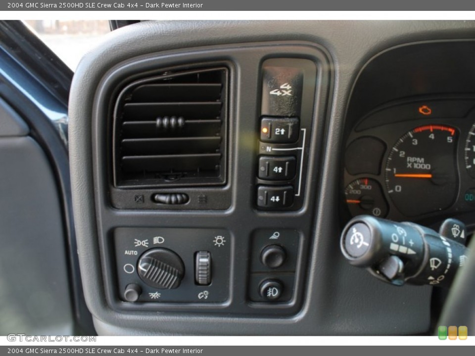 Dark Pewter Interior Controls for the 2004 GMC Sierra 2500HD SLE Crew Cab 4x4 #78388555