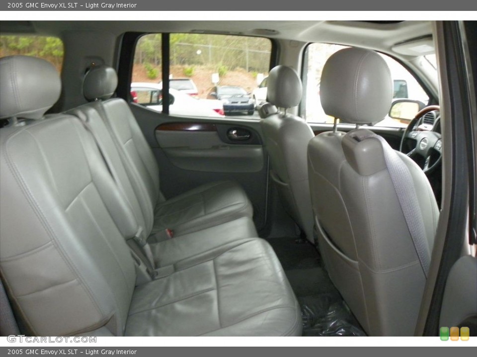 Light Gray Interior Rear Seat for the 2005 GMC Envoy XL SLT #78397692