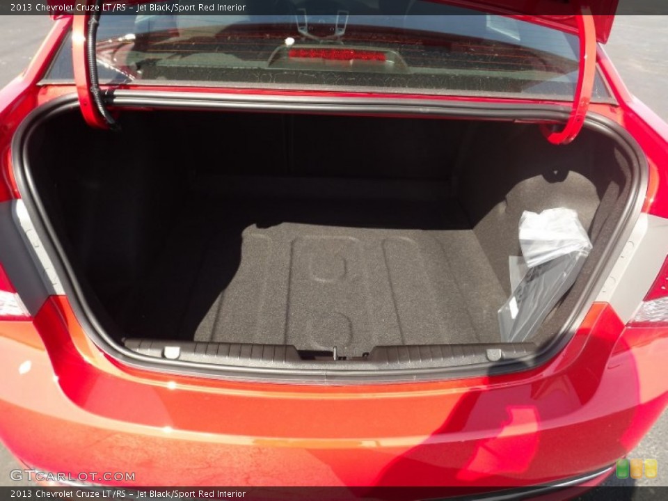 Jet Black/Sport Red Interior Trunk for the 2013 Chevrolet Cruze LT/RS #78398402