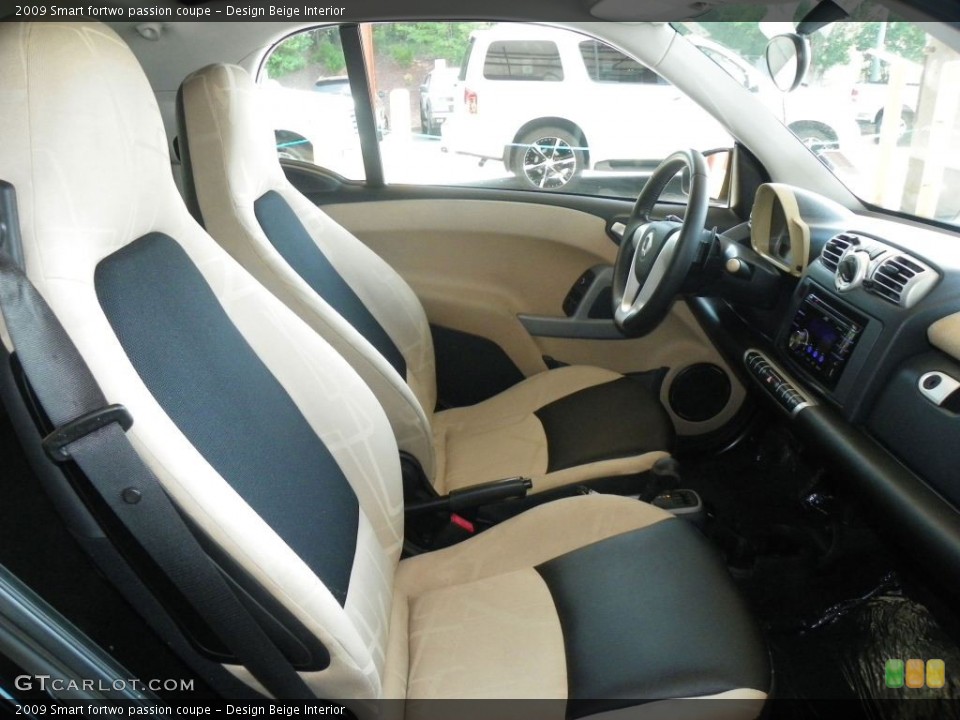 Design Beige Interior Photo for the 2009 Smart fortwo passion coupe #78408258