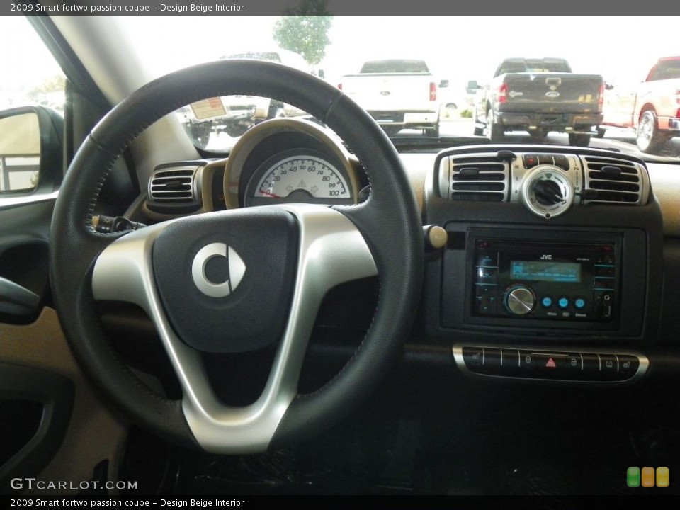 Design Beige Interior Dashboard for the 2009 Smart fortwo passion coupe #78408279