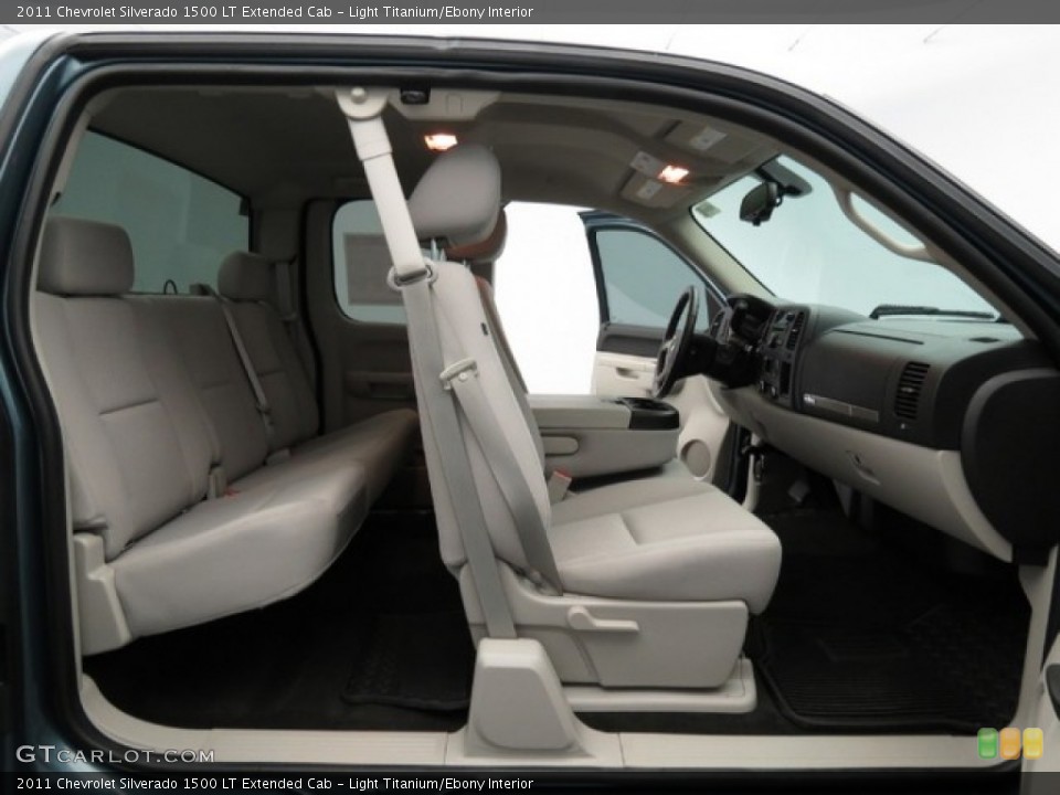 Light Titanium/Ebony Interior Photo for the 2011 Chevrolet Silverado 1500 LT Extended Cab #78408293
