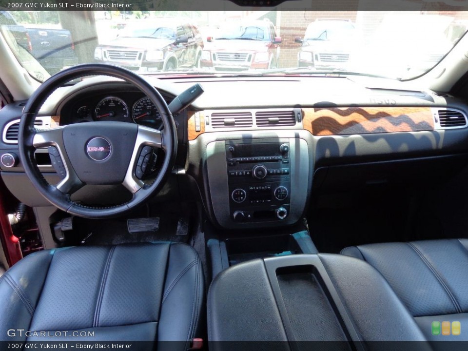 Ebony Black Interior Dashboard for the 2007 GMC Yukon SLT #78419075