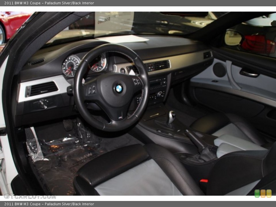 Palladium Silver/Black 2011 BMW M3 Interiors